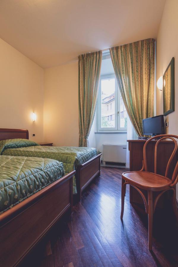 Albergo Ristorante Pasqui Rocca San Casciano Buitenkant foto